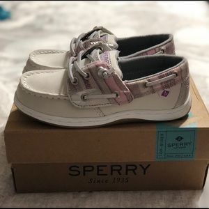 🔥NWT🔥 Sperry Songfish with Velcro closure